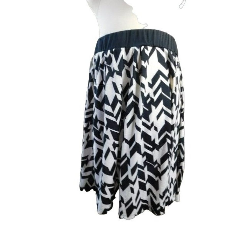 LuLaRoe Black and White Geometric Midi Skirt